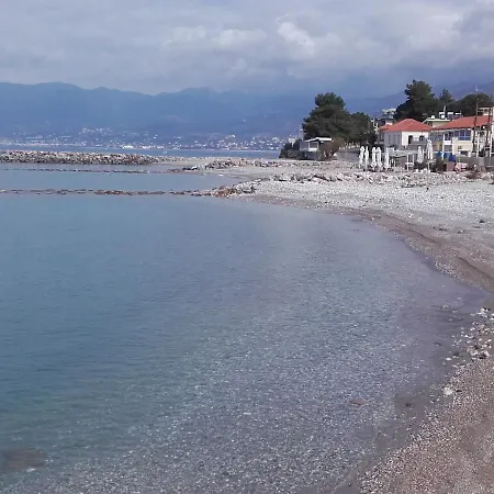Avia Beachfront Villa *